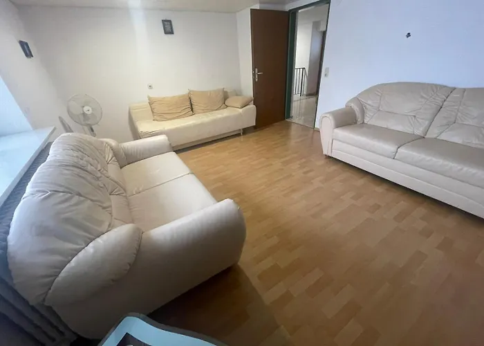 Beny דירה באד בלינגן